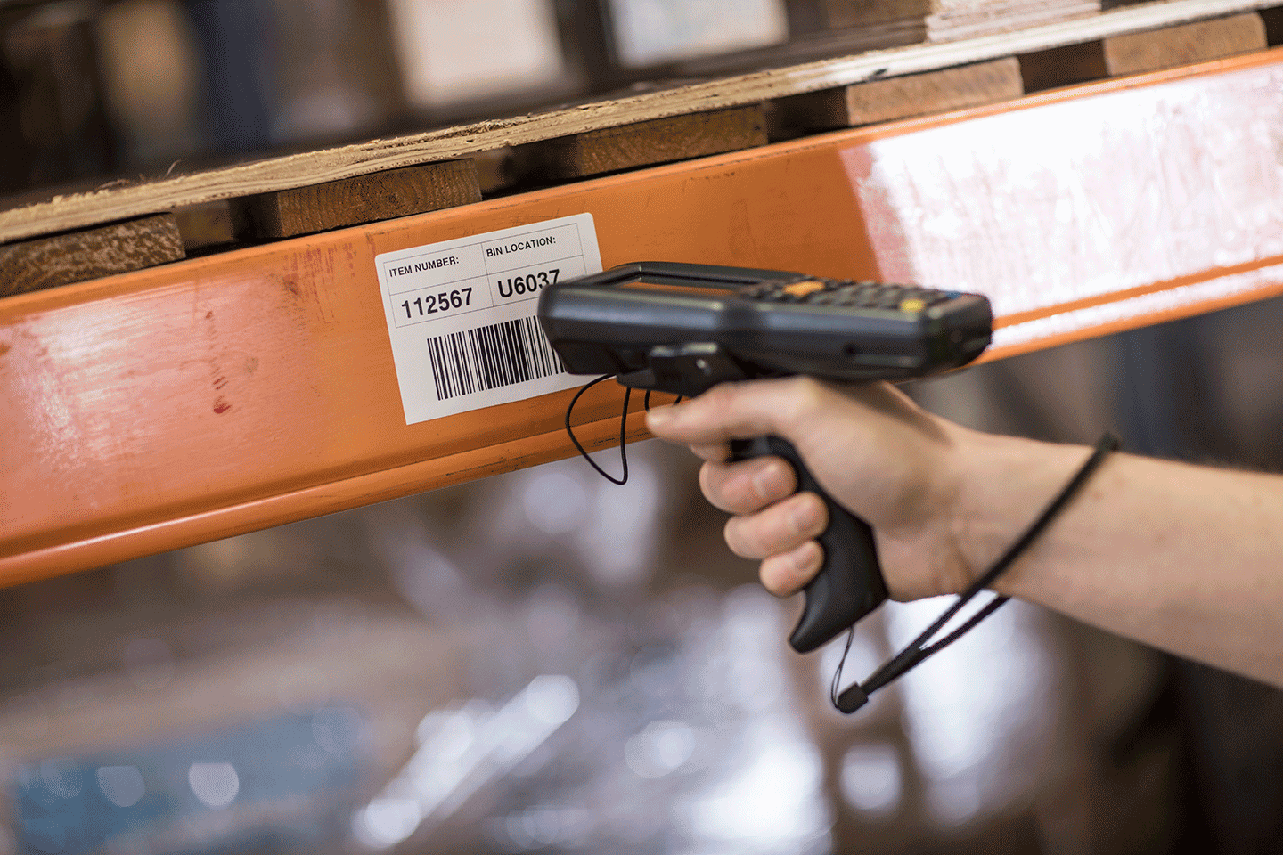 BDE-1J050102-102 voorgestanste labelrol: 102 x 50 mm – direct thermisch - wit (1050 labels/rol) BDE-1J050102-102 voorgestanste labelrol: 102 x 50 mm – direct thermisch - wit (1050 labels/rol)